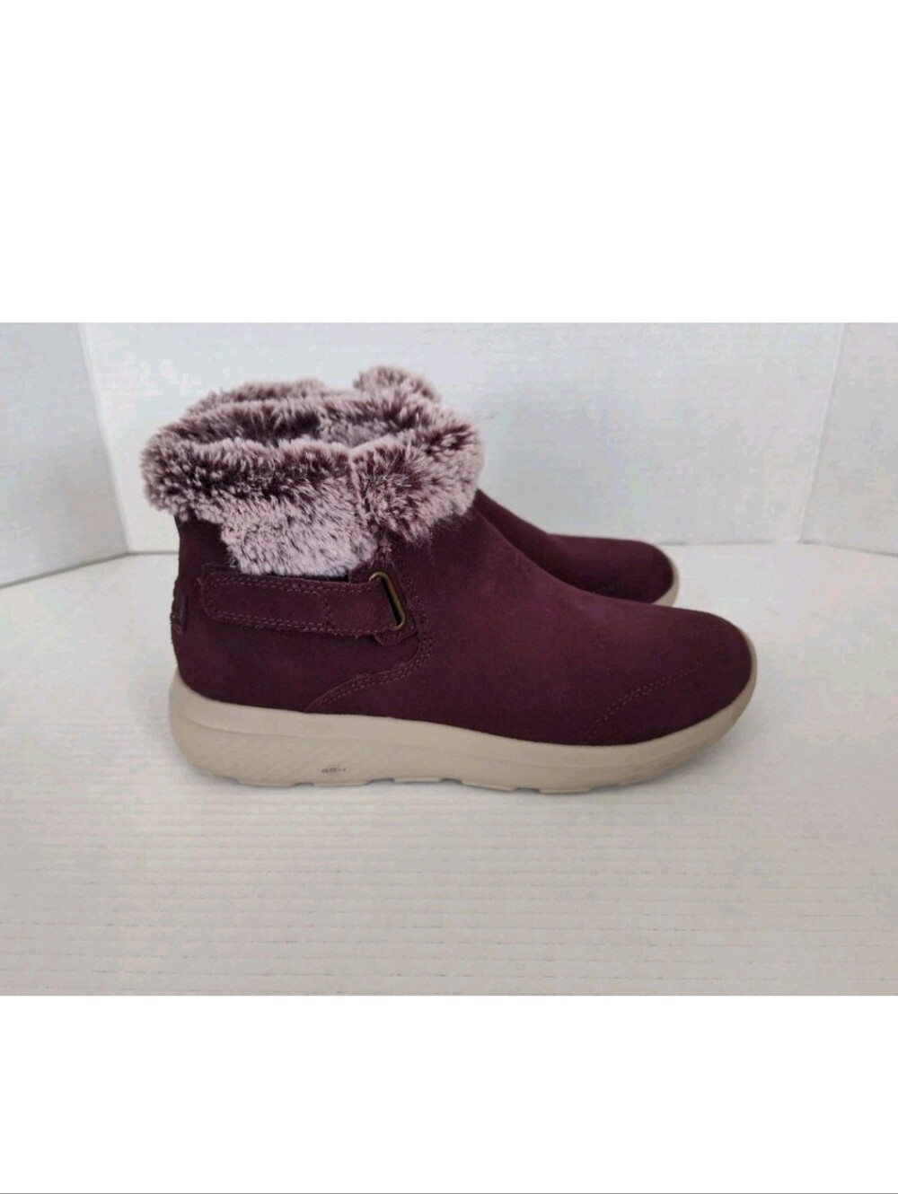 Skechers On The Go City 2 Cuddle Up Faux Fur Lined Ankle Boots Size 7 Burgundy